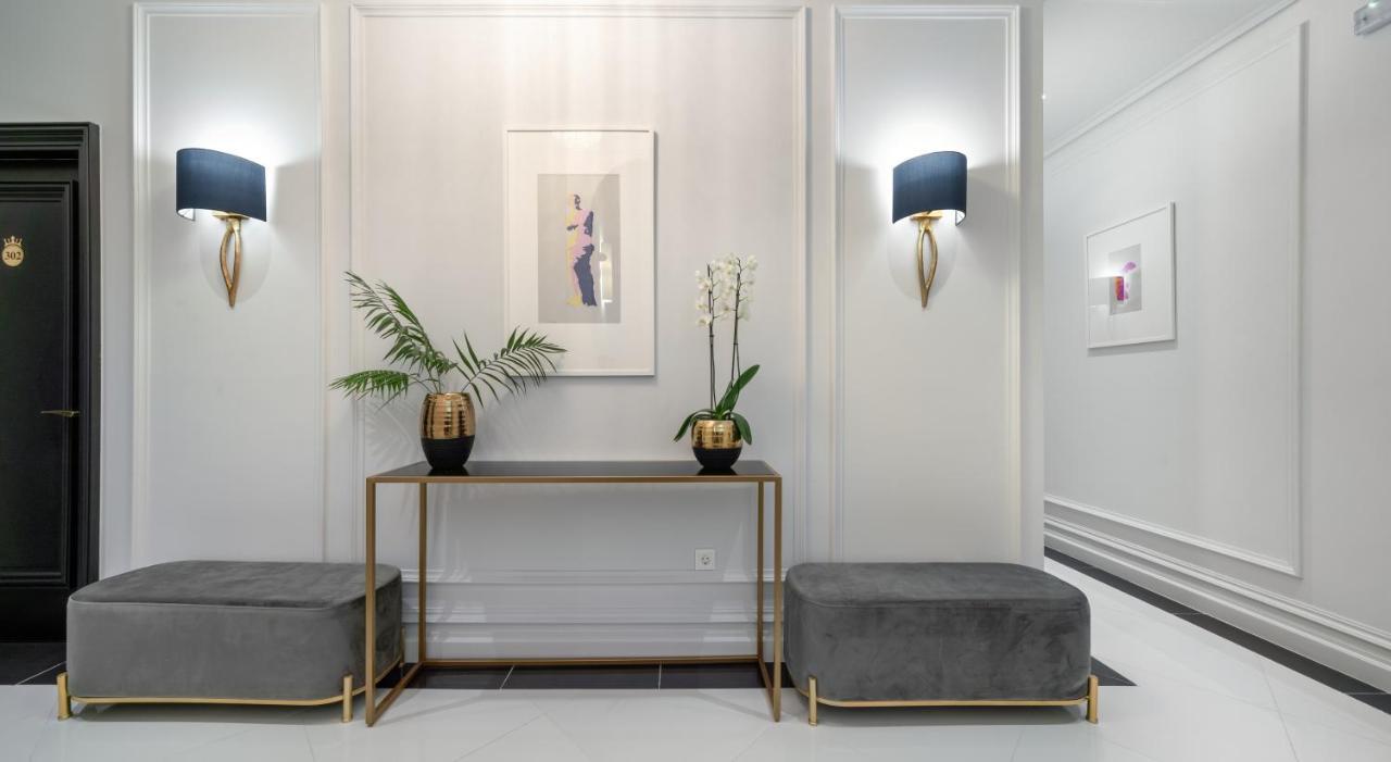Praxitelous Luxury Suites Atene Esterno foto