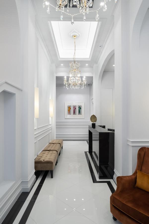 Praxitelous Luxury Suites Atene Esterno foto