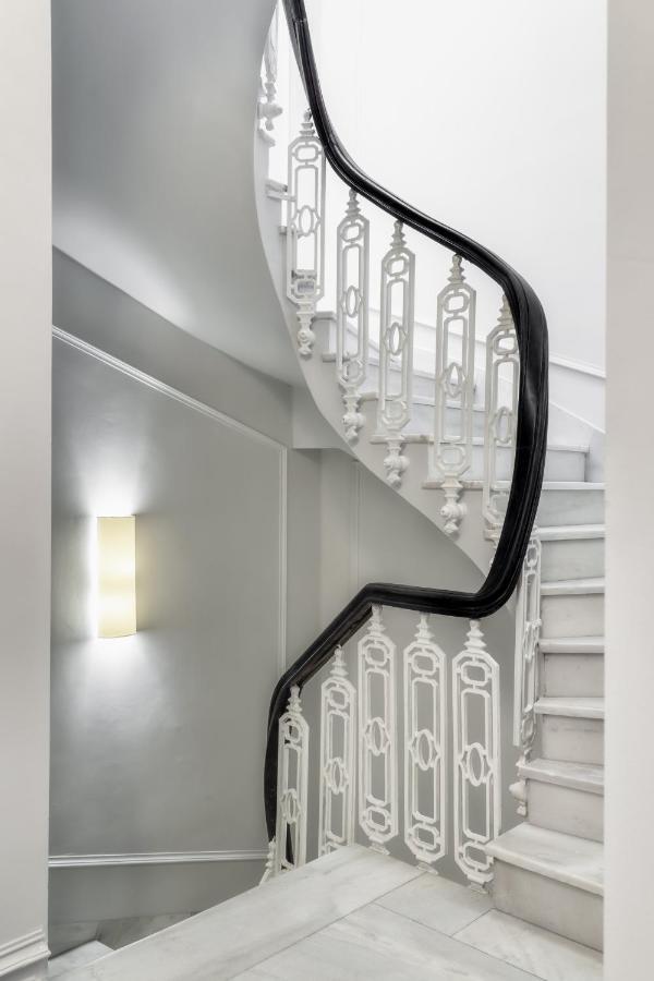 Praxitelous Luxury Suites Atene Esterno foto