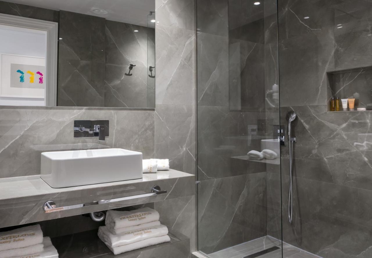 Praxitelous Luxury Suites Atene Esterno foto