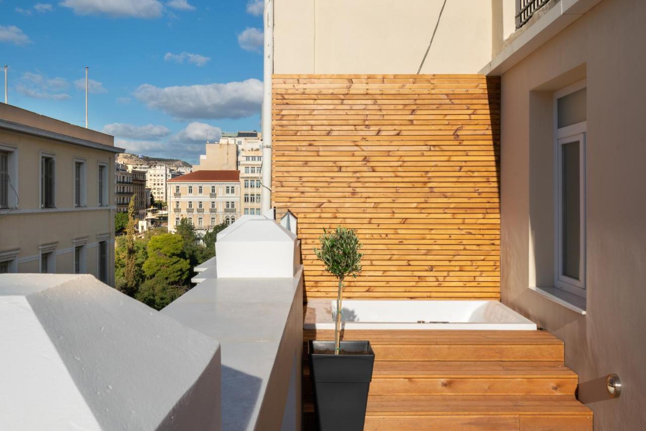 Praxitelous Luxury Suites Atene Esterno foto