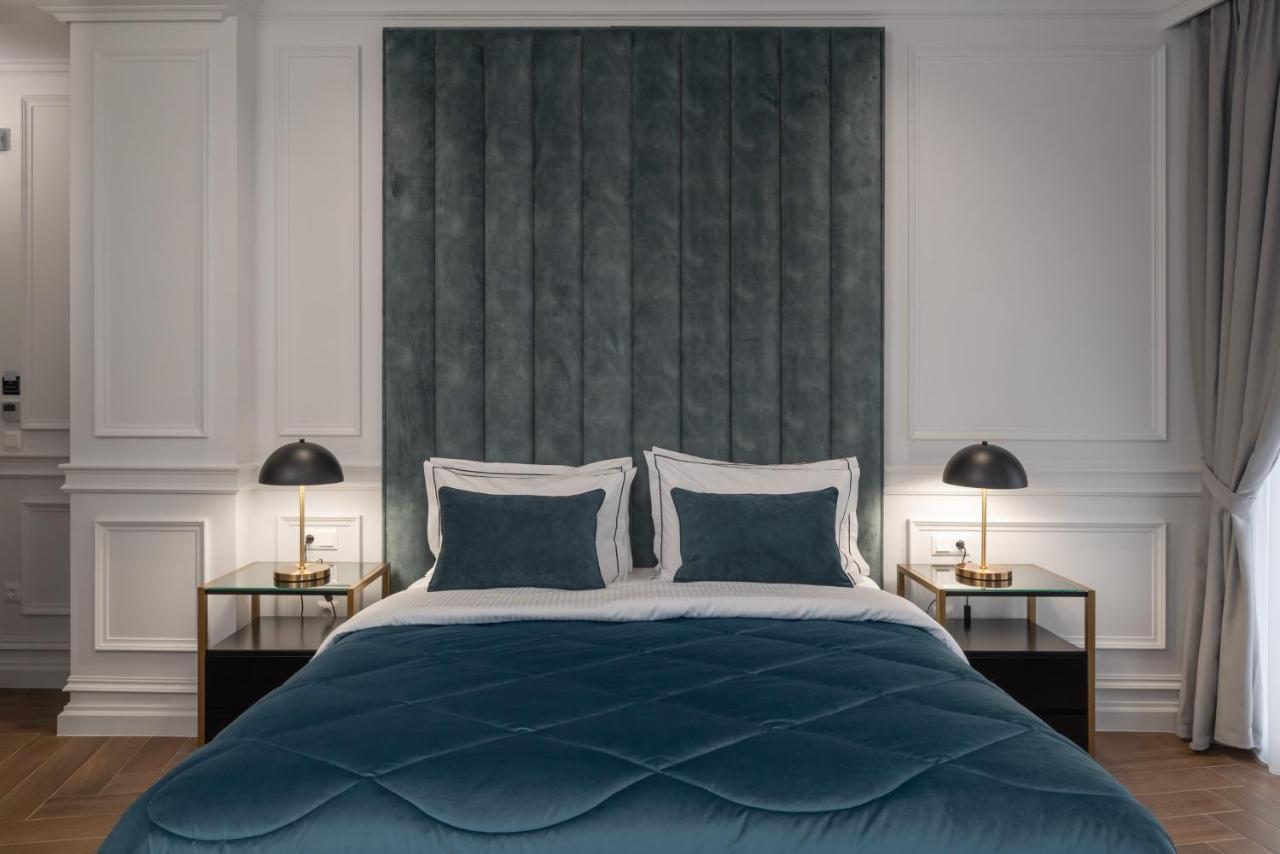 Praxitelous Luxury Suites Atene Esterno foto