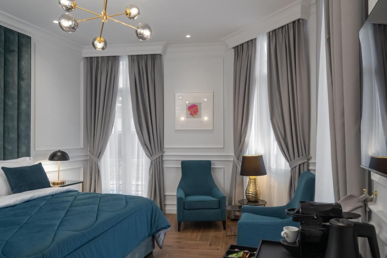 Praxitelous Luxury Suites Atene Esterno foto